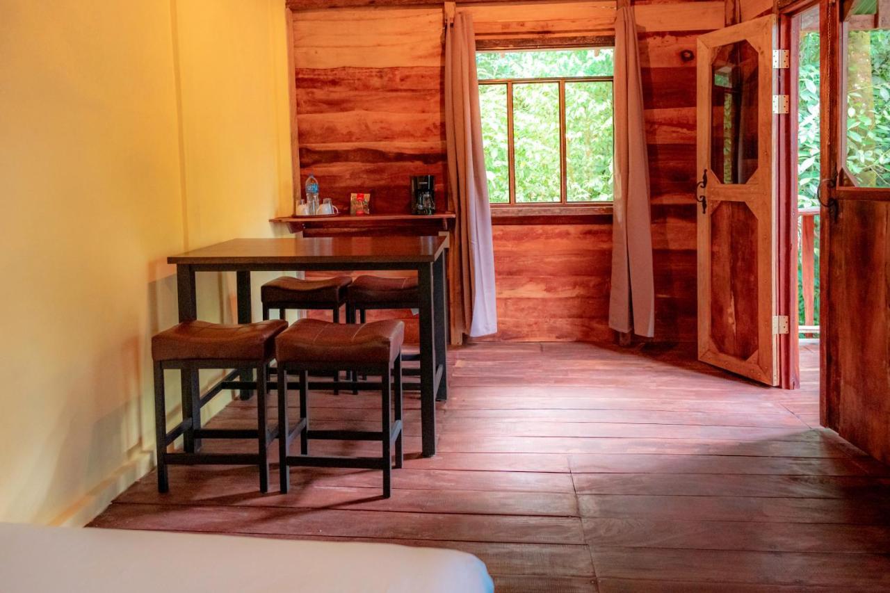 La Tigra Rainforest Lodge La Fortuna 外观 照片